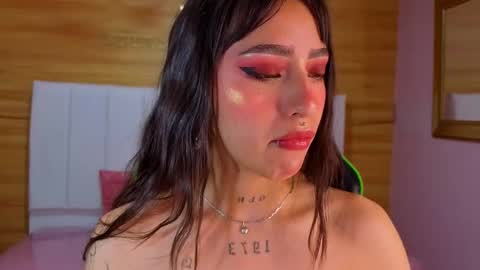 Snapshot of mia_ponce_a chatting on 01/16/26, 12:42 MIA online show from 01/16/26, 12:42
