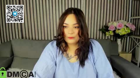 Snapshot of mia_r0ss chatting on 10/16/25, 01:06 Mia online show from 10/16/25, 01:06