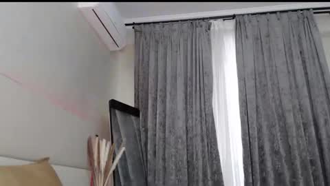 Snapshot of mia_rie chatting on 04/01/26, 03:29 Mia Rie online show from 04/01/26, 03:29