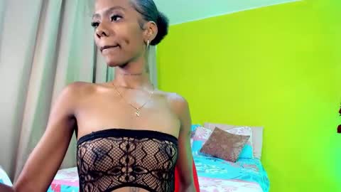 Mia online show from 10/09/25, 02:59