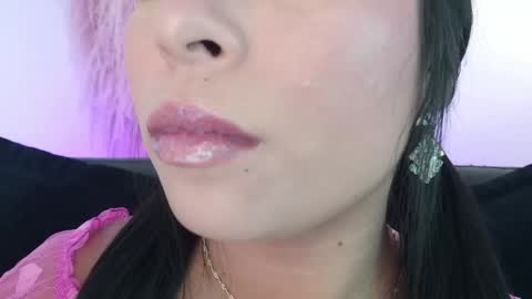Mia online show from 05/15/26, 09:33