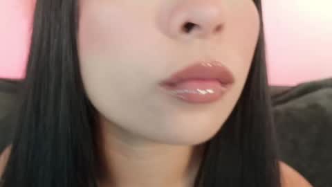 Mia online show from 05/27/26, 11:35