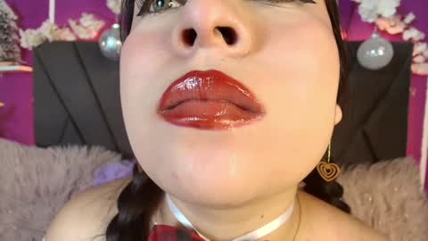 Mia Roux online show from 12/14/24, 12:33