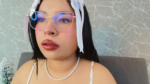 Mia Roux online show from 01/02/25, 06:56