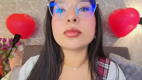 Mia Roux online show from 02/17/25, 07:42