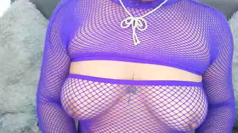 Mia Roux online show from 10/10/25, 07:24