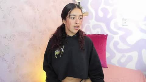 Mia . online show from 04/25/26, 01:41