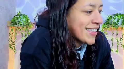 Mia . online show from 06/12/26, 12:37