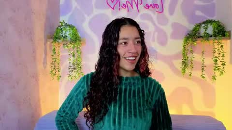 Mia . online show from 07/13/26, 02:20