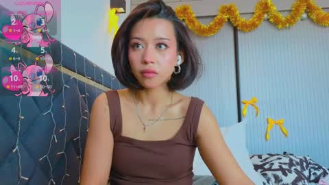 Mia online show from 01/04/25, 04:23