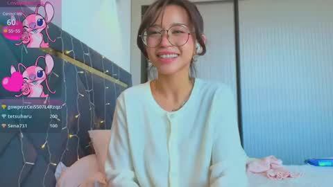 Mia online show from 01/10/25, 10:17
