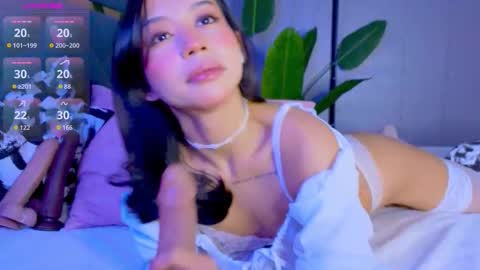 Mia online show from 01/17/26, 01:16