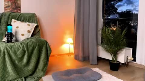 Snapshot of mia_skye1 chatting on 06/02/26, 12:45 mia_skye1 online show from 06/02/26, 12:45