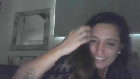 Snapshot of mia_solis_86 chatting on 03/21/26, 03:26 Mia online show from 03/21/26, 03:26