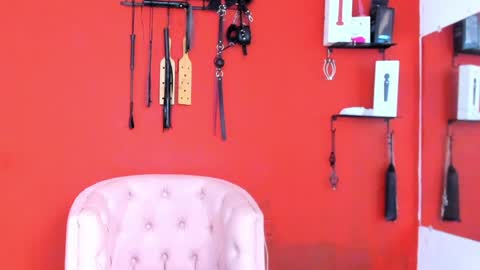 Mia sophiia online show from 12/06/24, 08:59