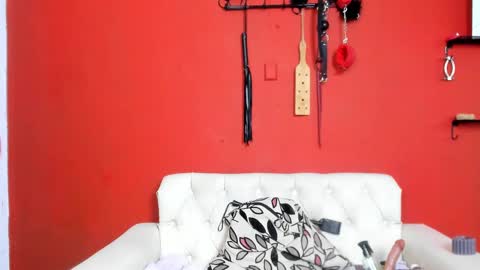 Mia sophiia online show from 02/23/25, 10:49
