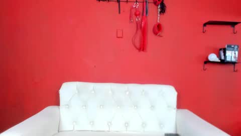 Mia sophiia online show from 02/28/25, 05:15