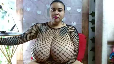 Mia squirt big INDEPENDENT MODEL...ONLYFANS  online show from 02/21/26, 10:38