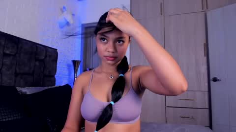 Snapshot of mia_steele01 chatting on 04/13/26, 04:45 Mia steele online show from 04/13/26, 04:45