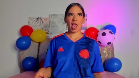 mia_sweetie1 online show from 07/07/26, 07:07