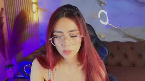 Mia online show from 10/27/25, 01:59