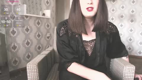 mia_wallase online show from 02/19/25, 09:28