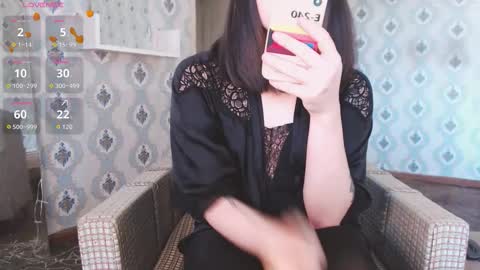 Snapshot of mia_wallase chatting on 11/05/25, 10:48 mia_wallase online show from 11/05/25, 10:48