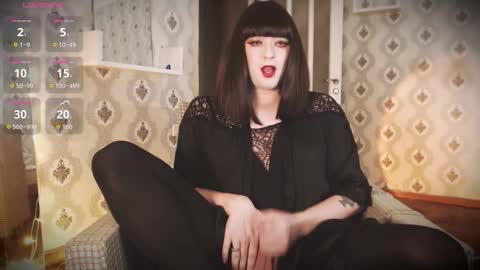 Snapshot of mia_wallase chatting on 12/03/25, 09:07 mia_wallase online show from 12/03/25, 09:07