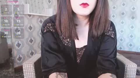 Snapshot of mia_wallase chatting on 12/23/25, 09:18 mia_wallase online show from 12/23/25, 09:18