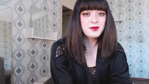 Snapshot of mia_wallase chatting on 04/04/26, 07:17 mia_wallase online show from 04/04/26, 07:17
