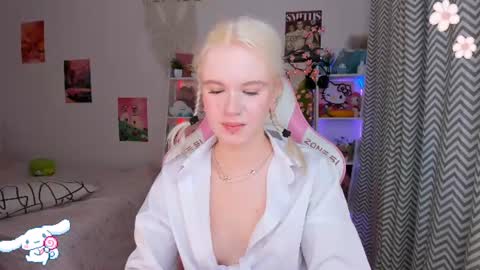 Mia online show from 07/21/26, 03:31