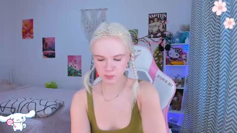 Mia online show from 07/23/26, 03:26