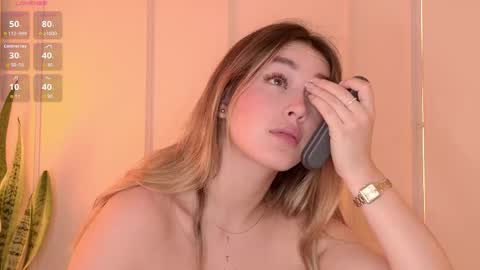 Mia White  online show from 05/18/26, 01:06