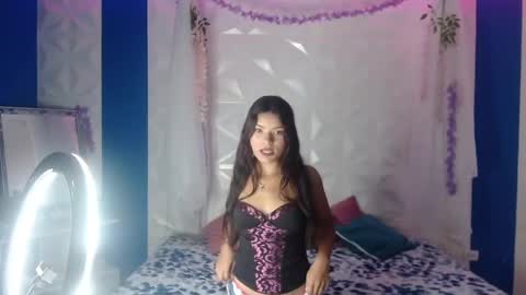 Mia online show from 01/31/25, 07:08