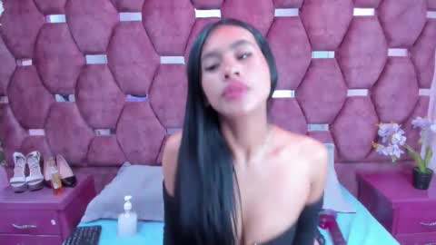 Snapshot of miaa_davis_ chatting on 02/07/26, 03:10 miaa_davis_ online show from 02/07/26, 03:10