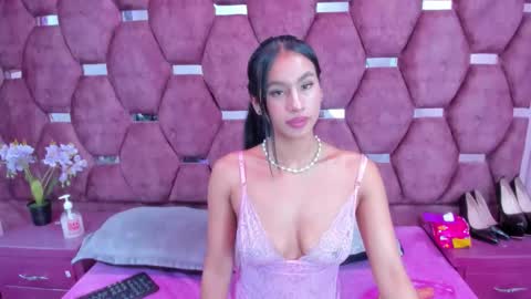Snapshot of miaa_davis_ chatting on 02/10/26, 02:15 miaa_davis_ online show from 02/10/26, 02:15