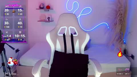 Mia online show from 12/29/24, 09:09