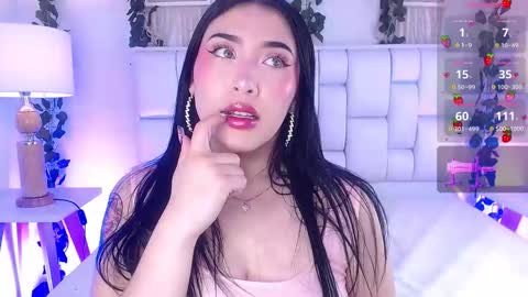 Snapshot of miaa_gh1 chatting on 09/13/25, 11:54 Mia online show from 09/13/25, 11:54