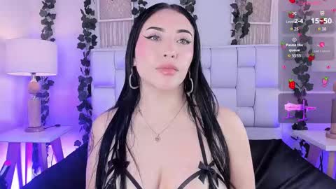 Snapshot of miaa_gh1 chatting on 10/30/25, 11:55 Mia online show from 10/30/25, 11:55