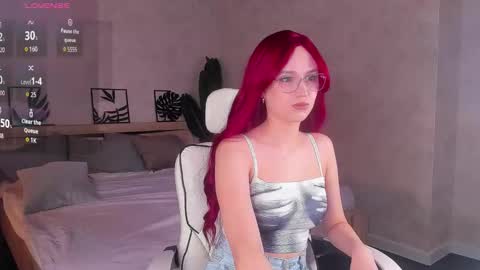 Snapshot of miaa_hill chatting on 03/24/26, 11:04 Mia online show from 03/24/26, 11:04