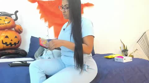 Mia  online show from 10/27/25, 12:31