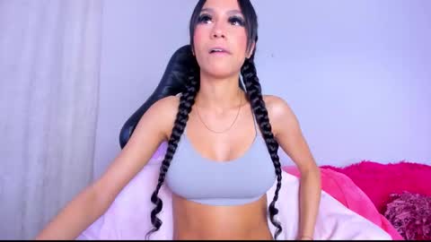 Snapshot of miaa_lovee6969 chatting on 12/04/25, 12:31 miaa_lovee6969 online show from 12/04/25, 12:31