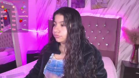 miaa_smiith1 online show from 12/06/24, 11:33