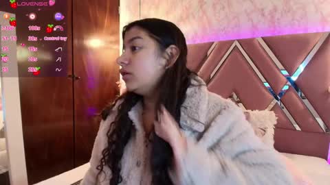 miaa_smiith1 online show from 01/27/25, 12:05