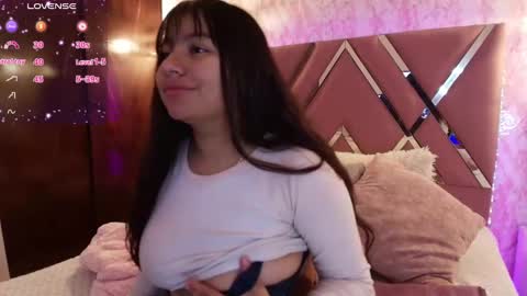 miaa_smiith1 online show from 02/17/25, 12:05