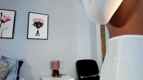Snapshot of miaa_z chatting on 05/27/26, 12:35 Miaa online show from 05/27/26, 12:35