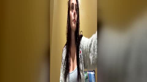 miaaellie online show from 07/01/26, 04:03
