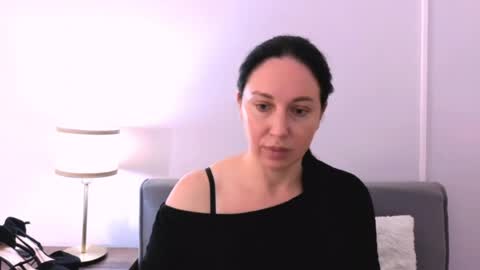 Mia online show from 07/20/26, 04:20