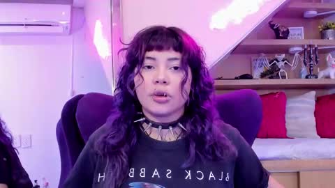 Snapshot of miaamane chatting on 11/08/25, 03:50 Mia online show from 11/08/25, 03:50