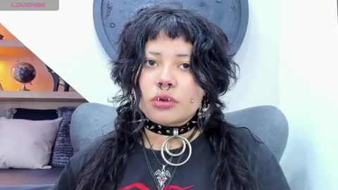 Mia online show from 03/29/26, 01:22